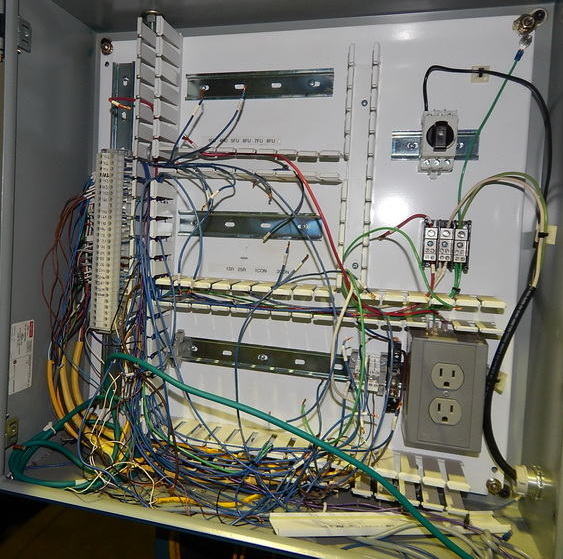 8 Ton FARGER & JOOSTEN MULTIPOWER C-Frame, 7.9 Str, 13 DLO, 14 x 14 Bed/Ram