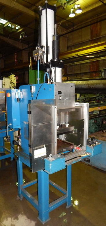 16 Ton FARGER & JOOSTEN MULTIPOWER C-Frame, 7.9 Str, 13 DLO, 14 x 14 Bed/Ram