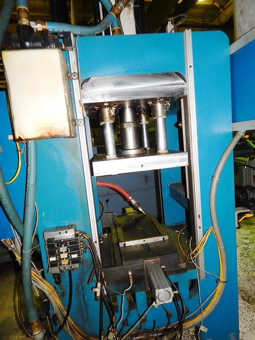 90 Ton FARGER & JOOSTEN MULTIPOWER Press, 7.9 Str, 26 DLO, 24 x 17 Bed/Ram