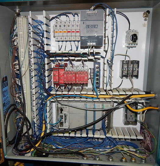 34 Ton FARGER & JOOSTEN MULTIPOWER Press, 7.9 Str, 13 DLO, 14 x 14 Bed/Ram