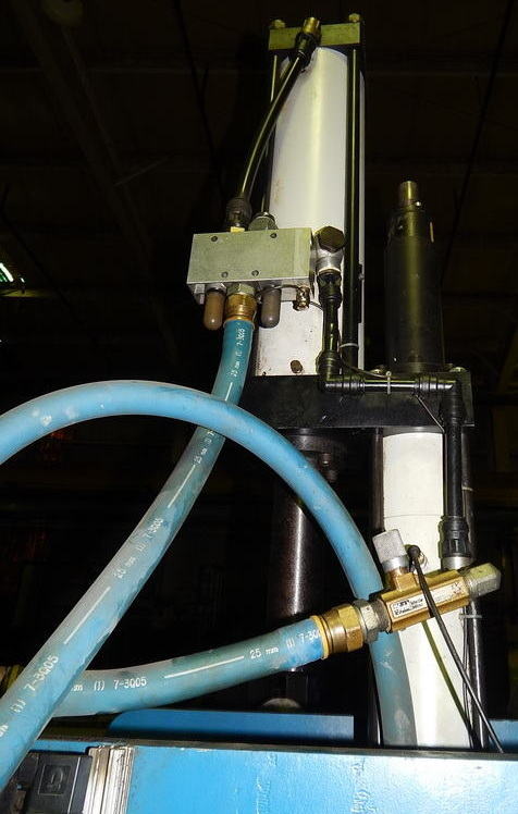 34 Ton FARGER & JOOSTEN MULTIPOWER Press, 7.9 Str, 13 DLO, 14 x 14 Bed/Ram