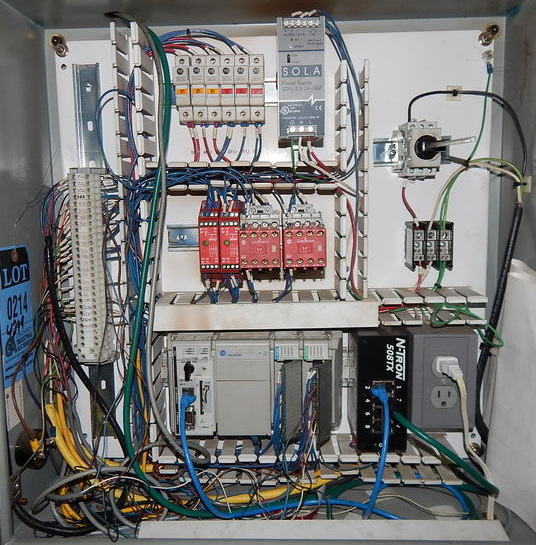 16 Ton FARGER & JOOSTEN MULTIPOWER C-Frame, 7.9 Str, 13 DLO, 14 x 14 Bed/Ram