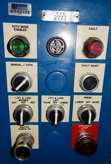 90 Ton FARGER & JOOSTEN MULTIPOWER Press, 7.9 Str, 26 DLO, 24 x 17 Bed/Ram