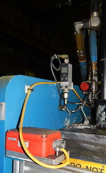 90 Ton FARGER & JOOSTEN MULTIPOWER Press, 7.9 Str, 26 DLO, 24 x 17 Bed/Ram