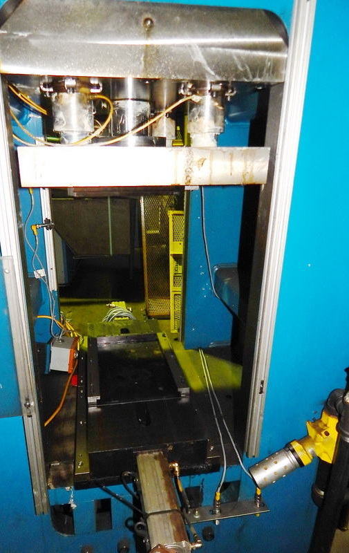 16 Ton FARGER & JOOSTEN MULTIPOWER Press, 7.9 Str, 13 DLO, 14 x 14 Bed/Ram