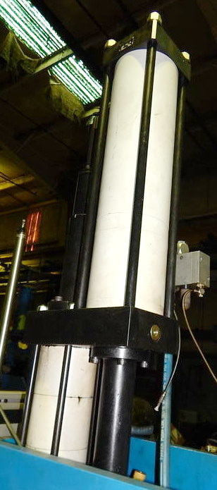 16 Ton FARGER & JOOSTEN MULTIPOWER C-Frame, 7.9 Str, 13 DLO, 14 x 14 Bed/Ram