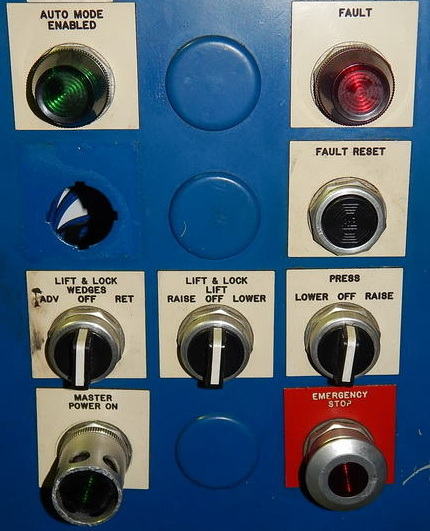 120 Ton FARGER & JOOSTEN MULTIPOWER Press, 7.9 Str, 26 DLO, 24 x 17 Bed/Ram