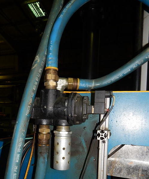 120 Ton FARGER & JOOSTEN MULTIPOWER Press, 7.9 Str, 26 DLO, 24 x 17 Bed/Ram