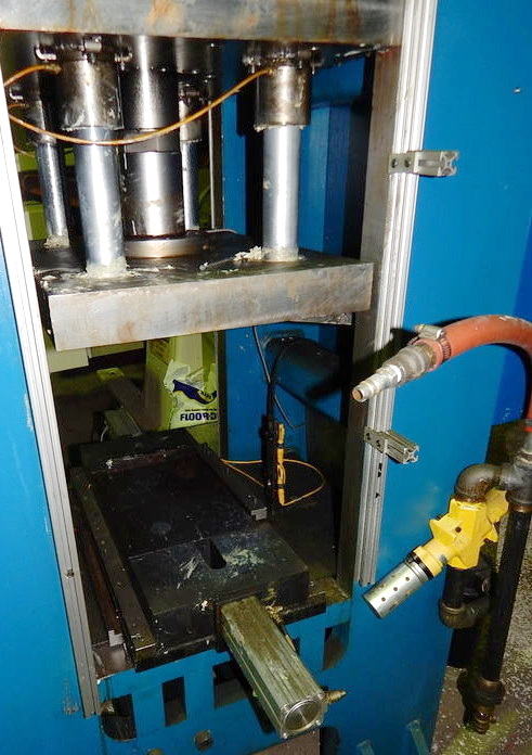 120 Ton FARGER & JOOSTEN MULTIPOWER Press, 7.9 Str, 26 DLO, 24 x 17 Bed/Ram