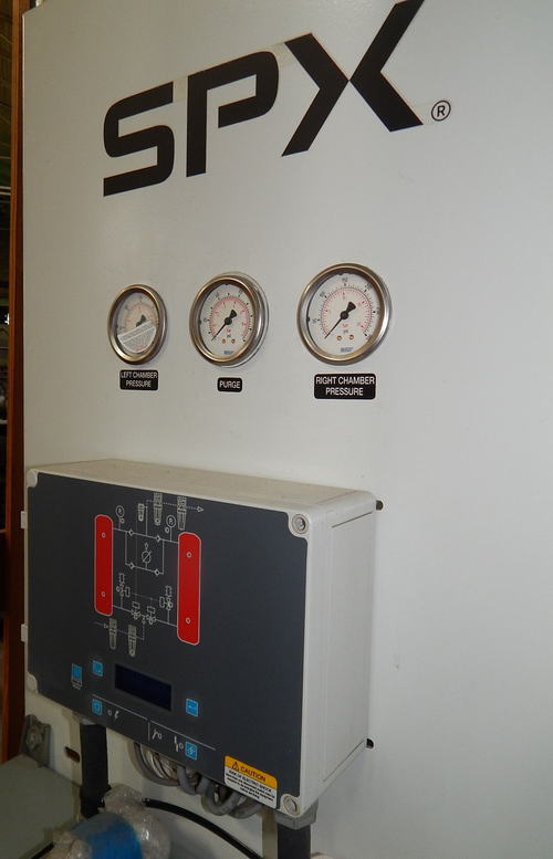 300 SCFM @ 100 PSIG SPX-DELTECH RP300 Externally Heated Desiccant Air Dryer