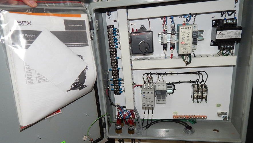 400 SCFM @ 100 PSIG SPX-DELTECH RP400 Externally Heated Desiccant Air Dryer