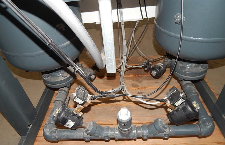 400 SCFM @ 100 PSIG SPX-DELTECH RP400 Externally Heated Desiccant Air Dryer