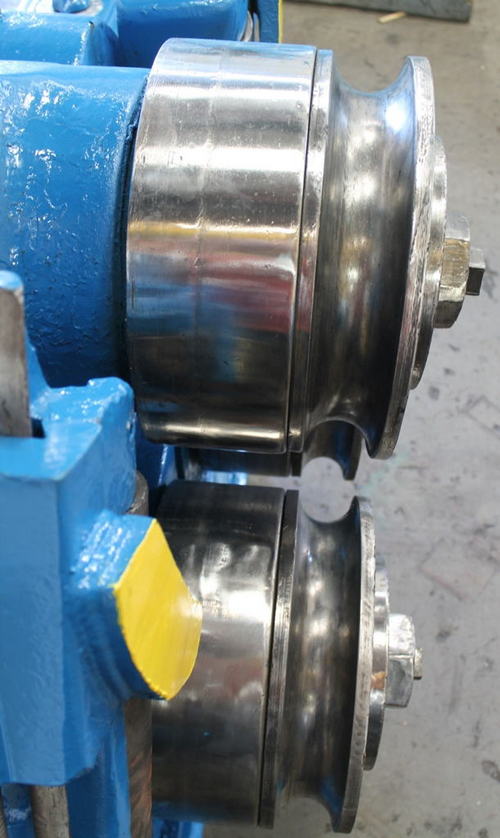 4 x 4 x 5/8 BUFFALO Angle Roll, 2-3/4 Rds, 2-1/2 Sqs, 35 FPM, 20 HP