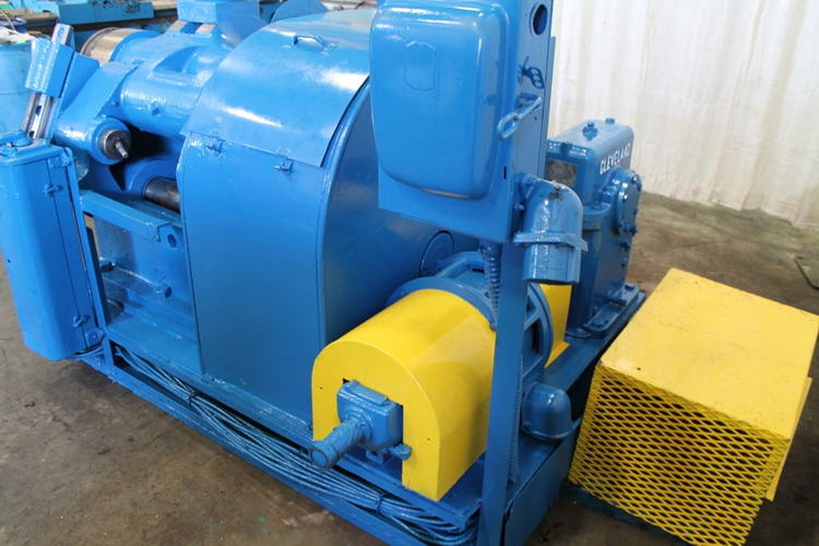 4 x 4 x 5/8 BUFFALO Angle Roll, 2-3/4 Rds, 2-1/2 Sqs, 35 FPM, 20 HP