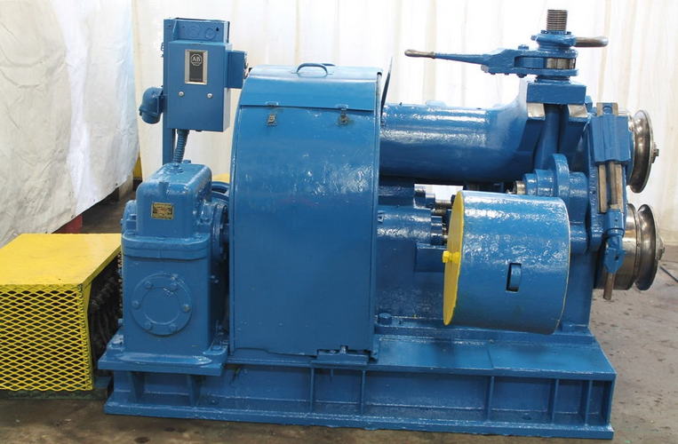 4 x 4 x 5/8 BUFFALO Angle Roll, 2-3/4 Rds, 2-1/2 Sqs, 35 FPM, 20 HP