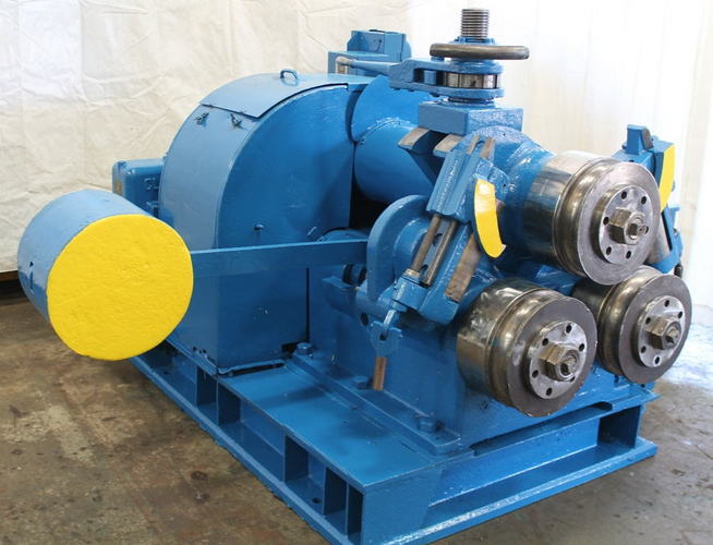 4 x 4 x 5/8 BUFFALO Angle Roll, 2-3/4 Rds, 2-1/2 Sqs, 35 FPM, 20 HP