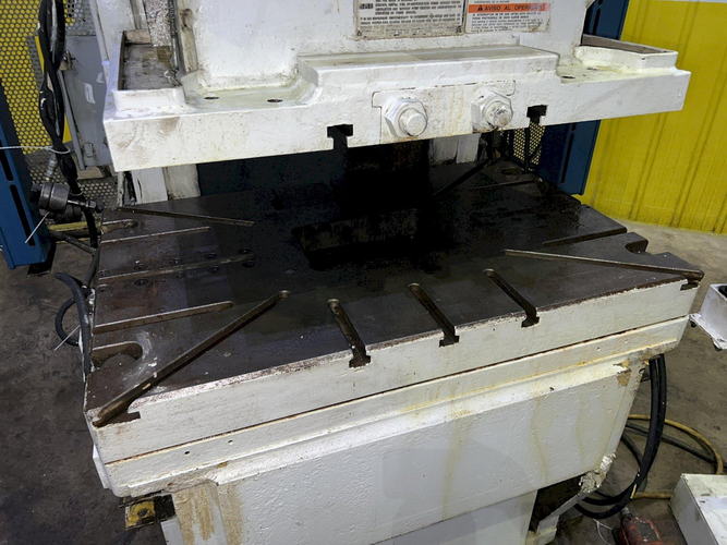 110 Ton NIAGARA Gap Frame Press, 5 Str, 19.25 SH, 5 Adj, 42 x 27 Bed, 10 HP