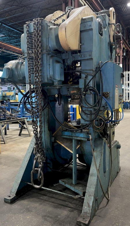 110 Ton BLISS OBI Press, 8 Str, 18 SH, 4 Adj, 42 x 27 Bed, 40 SPM, 10 HP