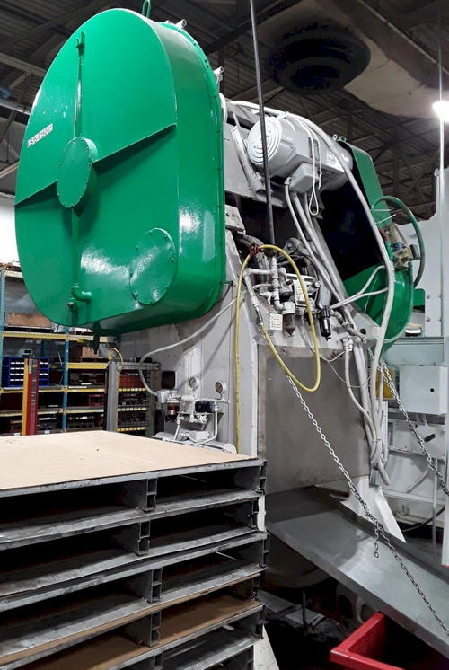 150 Ton JOHNSON OBI Press, 6 Str, 22 SH, 50 x 30 Bed, 30 to 60 SPM, Cushion