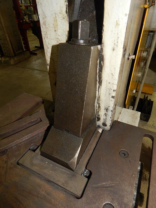 5 x 5 x 1/2 PEDDINGHAUS Ironworker, 88 Ton, 1-1/16 x 3/4 Punch, 10 HP