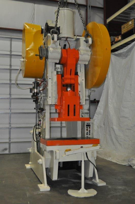 150 Ton NIAGARA OBI Press, 8 Str, 24 SH, 5 Adj, 50 x 30 Bed, 45 SPM