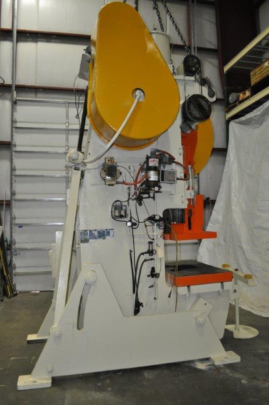 150 Ton NIAGARA OBI Press, 8 Str, 24 SH, 5 Adj, 50 x 30 Bed, 45 SPM