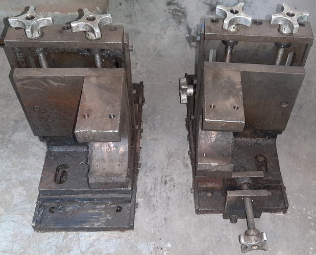 Exit Straightener, 16 x 7-1/2 Base, 7 x 6 Mounting, 3-Axis Adjust, (2) Avail