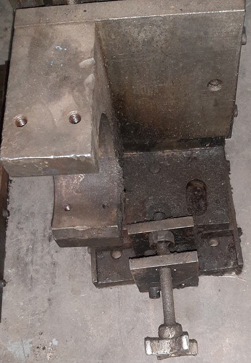 Exit Straightener, 16 x 7-1/2 Base, 7 x 6 Mounting, 3-Axis Adjust, (2) Avail