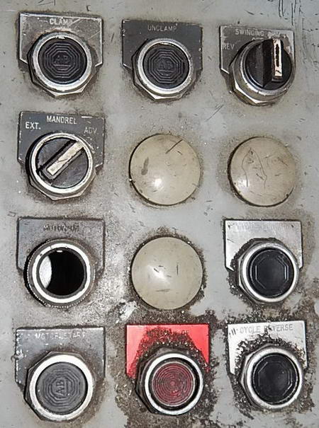 2-1/2 PINES 1-1/4 Hyd Bender, CCW, 8-Pos Turret Stop, Mandrel Extractor, 10 HP