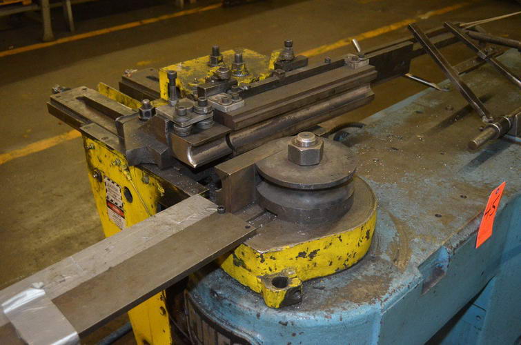 3 PINES 2 Hyd Bender, 8-Pos Turret, 200 Deg Rotation, Mandrel Extraction