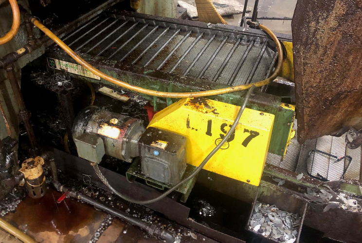 16 x 9' PRAB Steel Belt Scrap Conveyor, 2' Base Leg, 50 Rise, 2' Disch, 1/2 HP