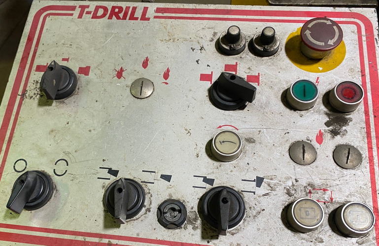 4 T-DRILL F-100 Flanging Machine, 3,400 Load Max, 169 Lift Height, 7.5/3 HP