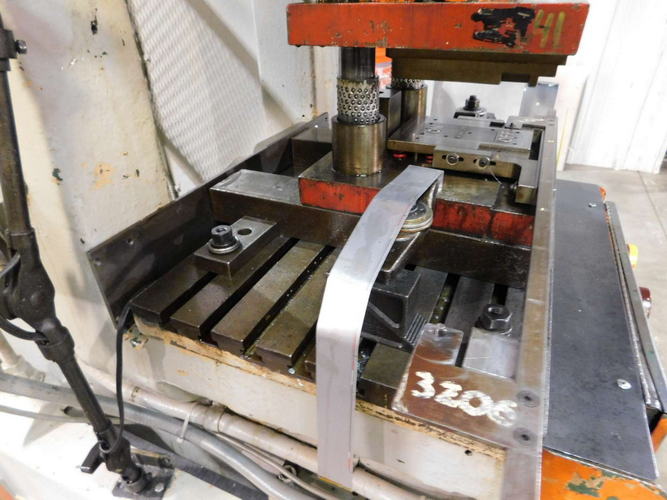 40 Ton ROUSSELLE OBI Press, 3 Str, 12 SH, 3-1/2 Adj, 16 x 26 Bed, 105 SPM