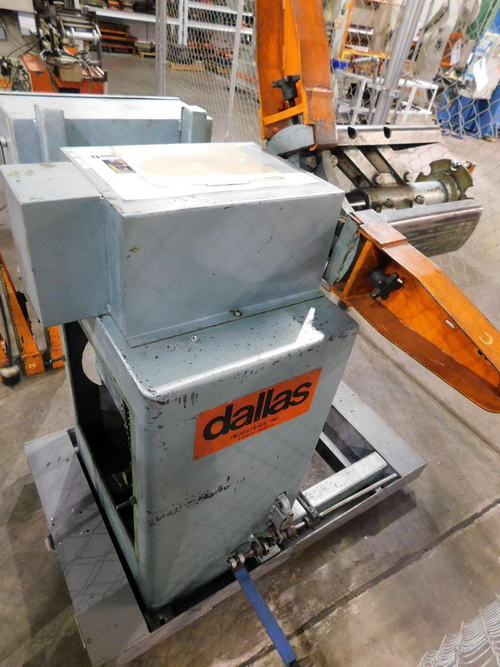 2,500 Lb DALLAS Motorized Uncoiler, 16 to 20 ID, 12 Width, Loop Control