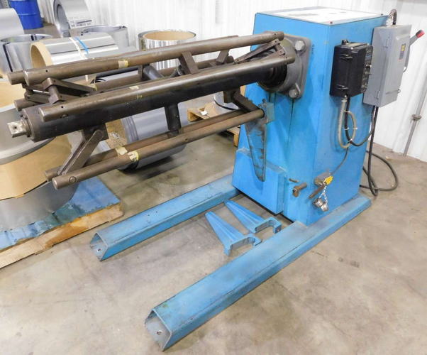 4,000 Lb DURANT Motorized Uncoiler, 15 to 20 ID, 64 OD, 32 Width, Loop Ctr