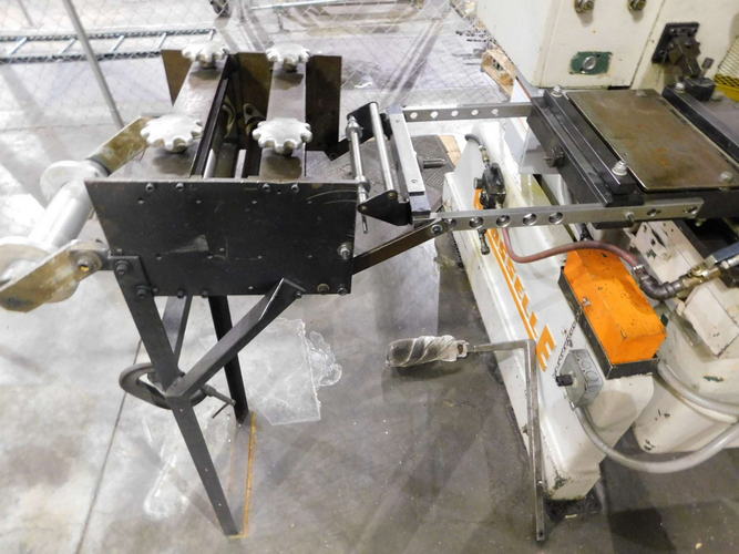 9 x 9 x .065 PA INDUSTRIES HX9 Air Feeder, 100 SPM, with Entry