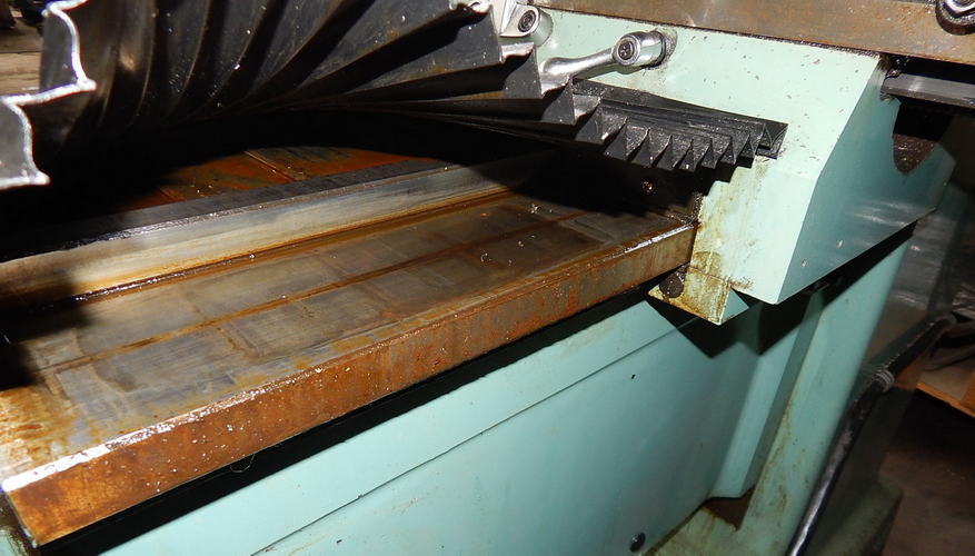 Trak K3-E SOUTHWESTERN INDUSTRIES Vertical Mill, 50 x 10 Bed, 750 Lb Table Cap