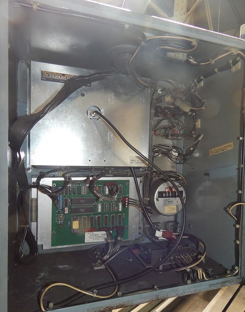 904-1 FADAL Vertical CNC Mill, 40 x 20 Table, CAT-40, 21-Position Tool Changer