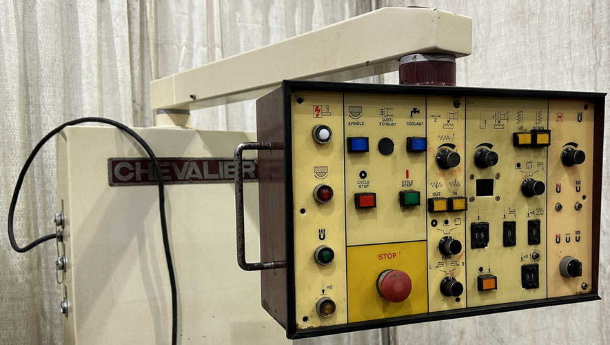 16 x 40 CHEVALIER Hydraulic Surface Grinder, 5 HP Spindle, 3 HP Hydraulic