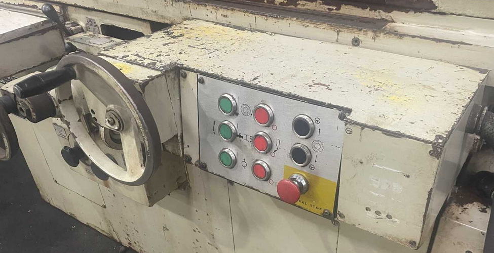 12 x 39 TOS Horizontal Surface Grinder, 4 HP Spindle, 1.5 HP Hydraulic