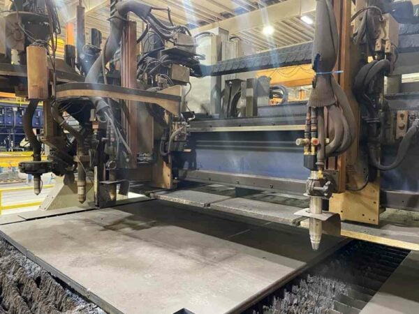 96 x 600 MESSER Plasma Cutter, (2) HPR260 Plasmas, (2) OxyFuel Torches