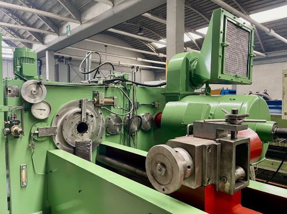 100mm LANDGRAF Bar Peeler, 1900mm to 6500mm Length, to 40M/Min, Loading Table