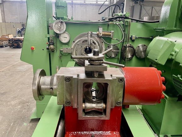 100mm LANDGRAF Bar Peeler, 1900mm to 6500mm Length, to 40M/Min, Loading Table