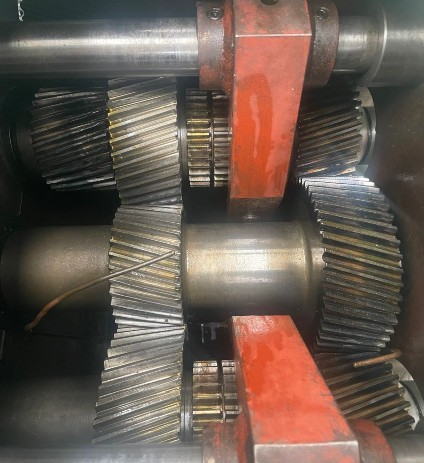 100mm LANDGRAF Bar Peeler, 1900mm to 6500mm Length, to 40M/Min, Loading Table