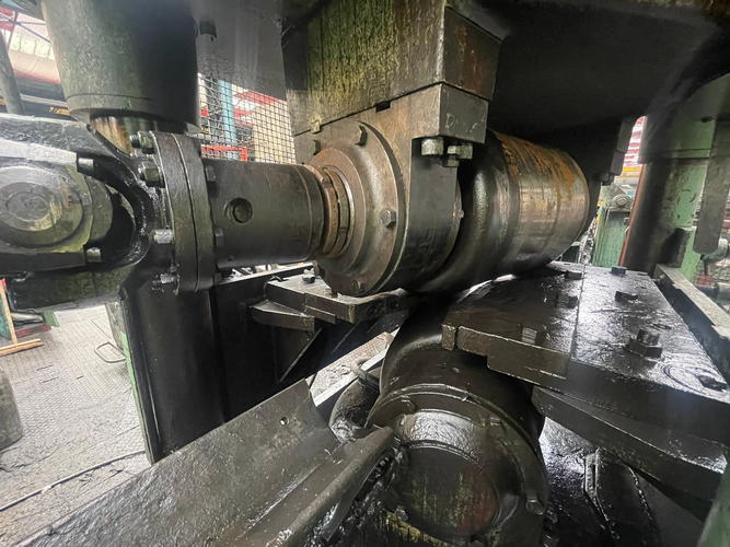 108mm BRONX 2-Roll Straightener, 15/30 M/Min, Tables, Spare Rolls, 40/80kW