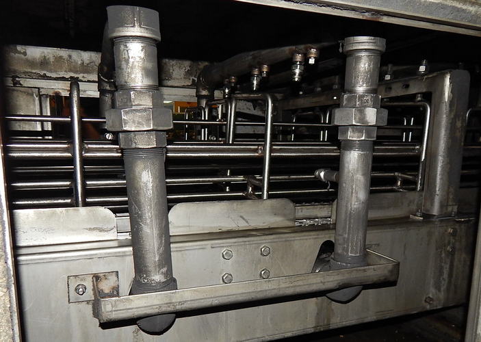 24 W x 12 H MIDBROOK 3-Stage Belt Washer, Elect Heated Wash/Rinse, Regen B/O