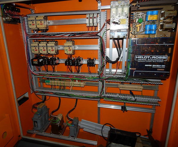 9.8 x 23.6 KELLENBERGER Univ OD/ID Grinder, Coolant Pump/Tank/Paper Filter