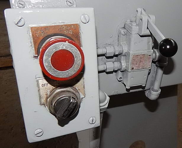 16 EVERETT 14-16 Power Chop Saw, Wet Type, Manual Cut, Pneu Clamping, 10 HP