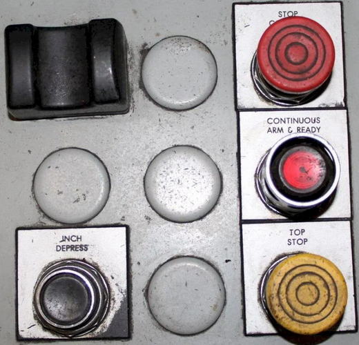 32 Ton MINSTER Gap Frame Press, 3 Str, 12 SH, 2.25 Adj, 24 x 16 Bed