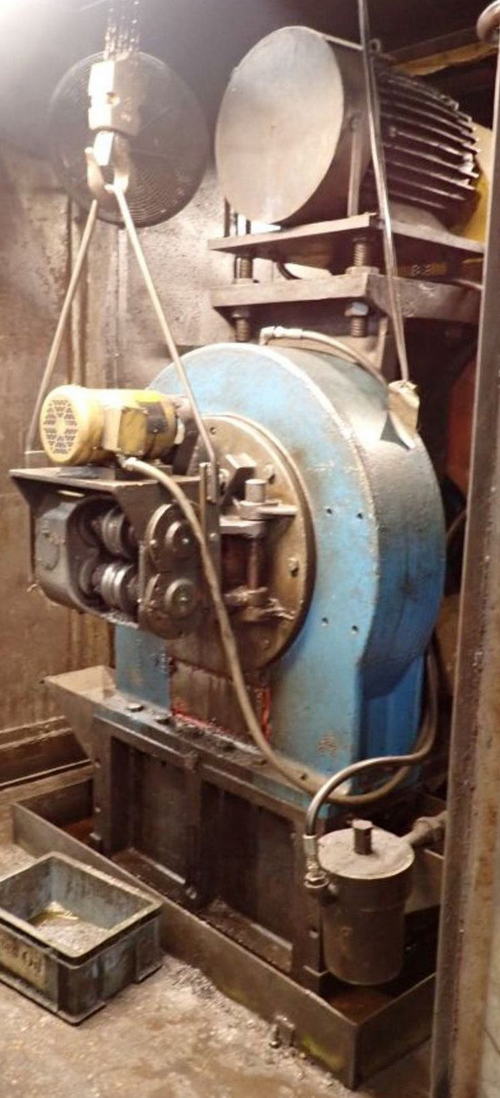 2 ABBEY ETNA 208 Swager with Entry/Exit Feed, 2-9/16 Spdl Hole, 25 HP